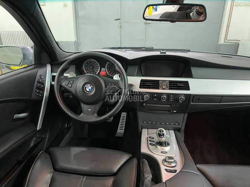 BMW M5 