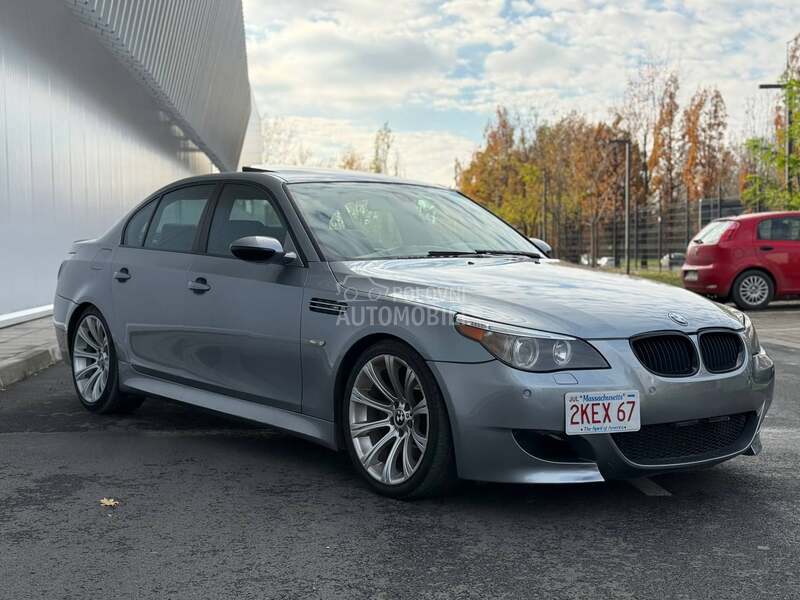 BMW M5 