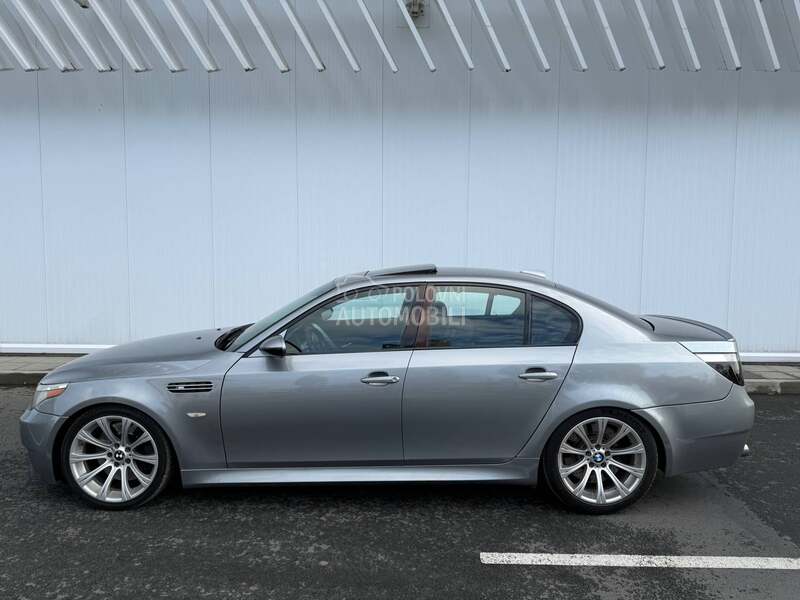 BMW M5 