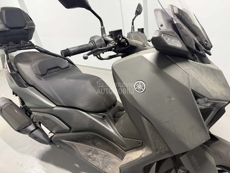 Yamaha XMAX