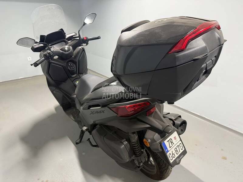 Yamaha XMAX