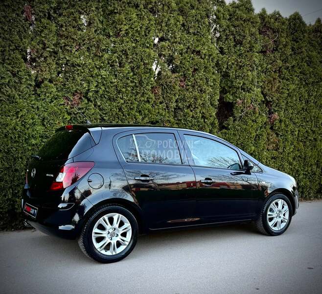 Opel Corsa D ECOTEC CH