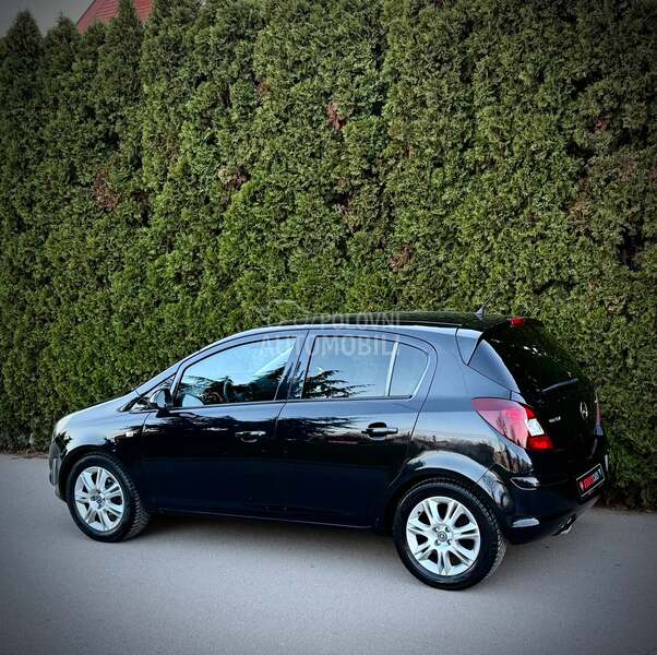 Opel Corsa D ECOTEC CH