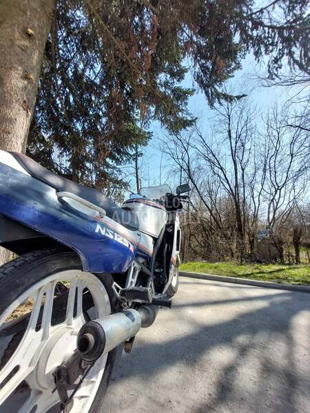 Honda ns125r