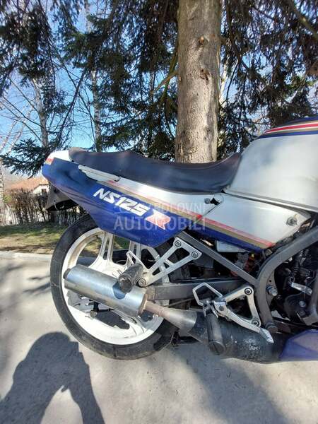 Honda ns125r