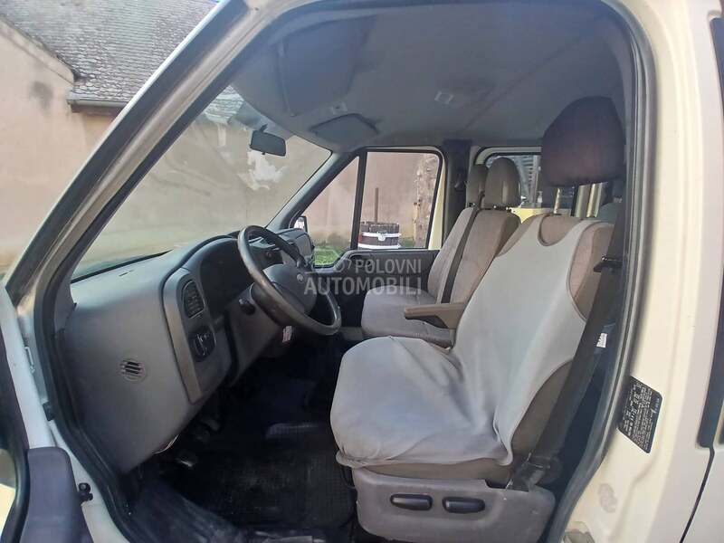 Ford Transit Putar top stanje