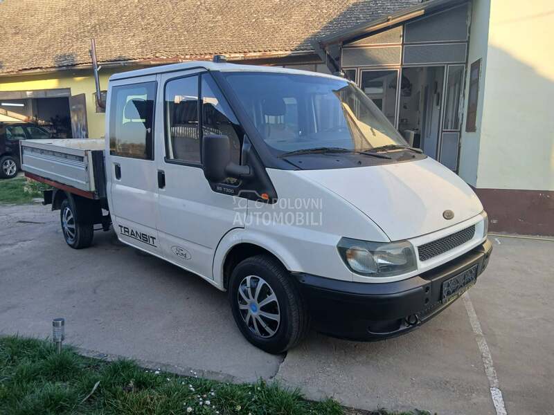 Ford Transit putar top stanje