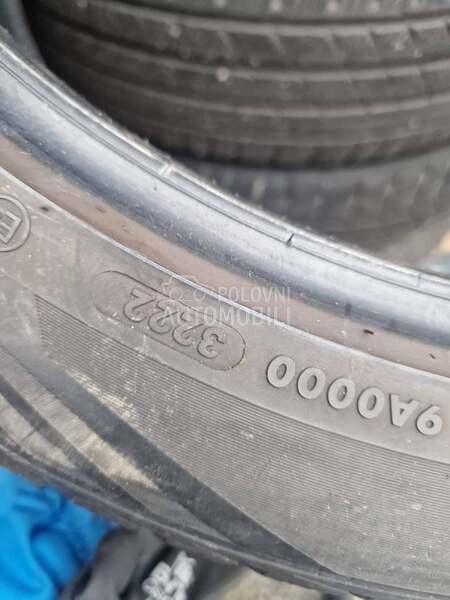 Vredestein 235/45 R20 Sve sezone