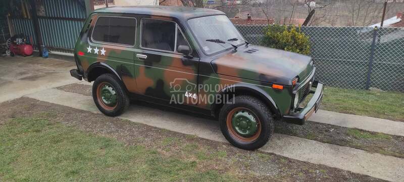 Lada Niva 