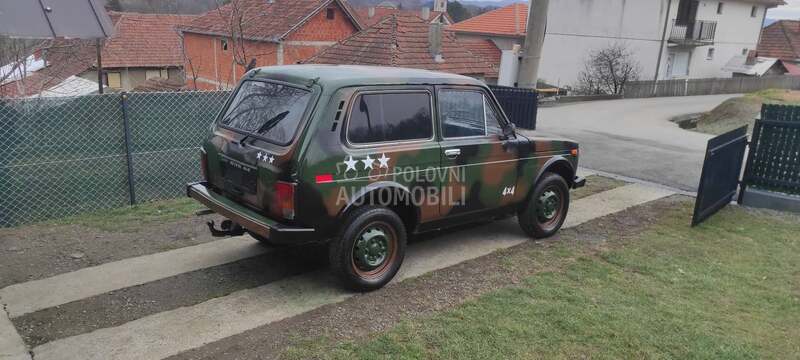 Lada Niva 