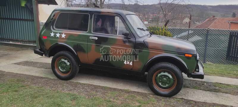 Lada Niva 