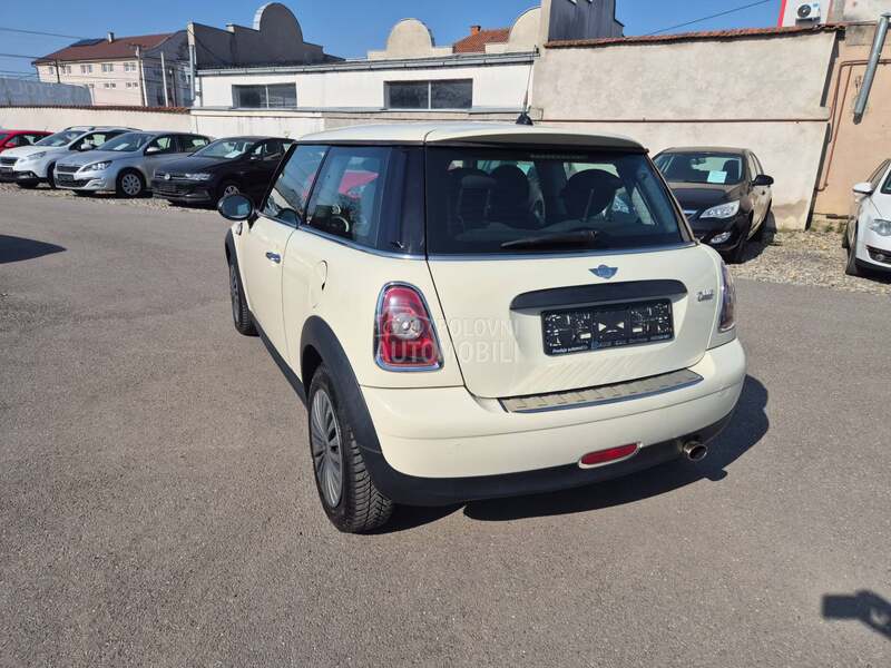 MINI One 