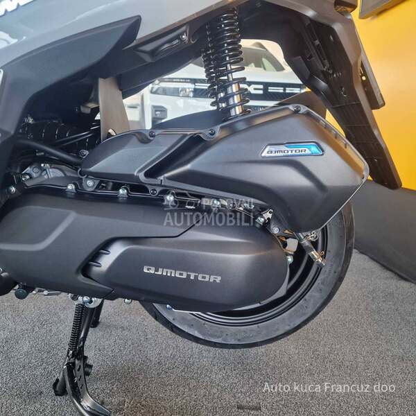 QJMOTOR MTX 300