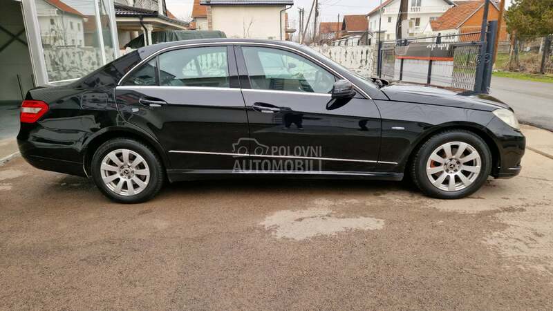 Mercedes Benz E 200 Elegance 220