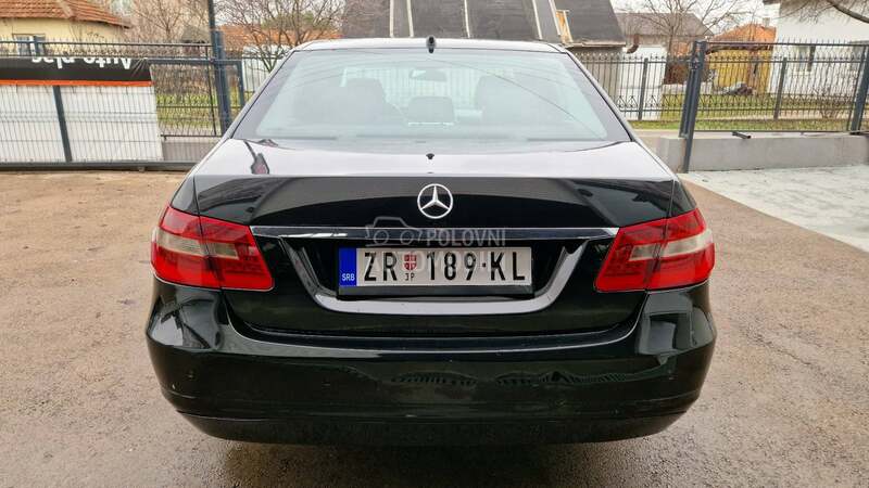 Mercedes Benz E 200 Elegance 220