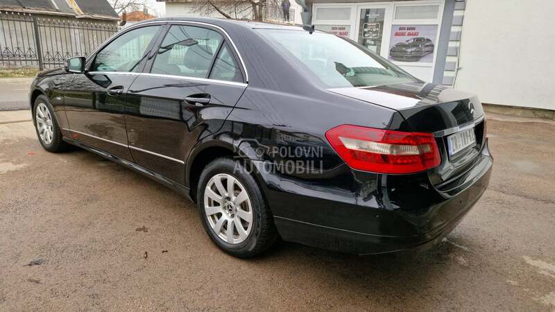 Mercedes Benz E 200 Elegance 220