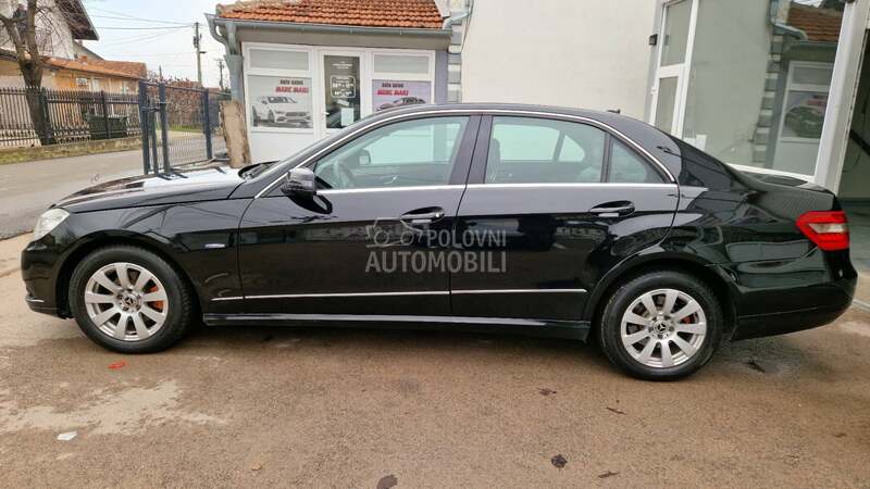 Mercedes Benz E 200 Elegance 220