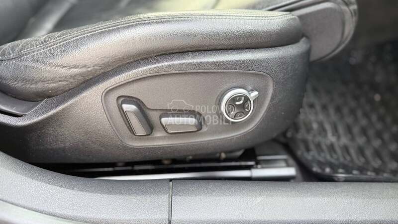 Audi A7 quattro Matrix