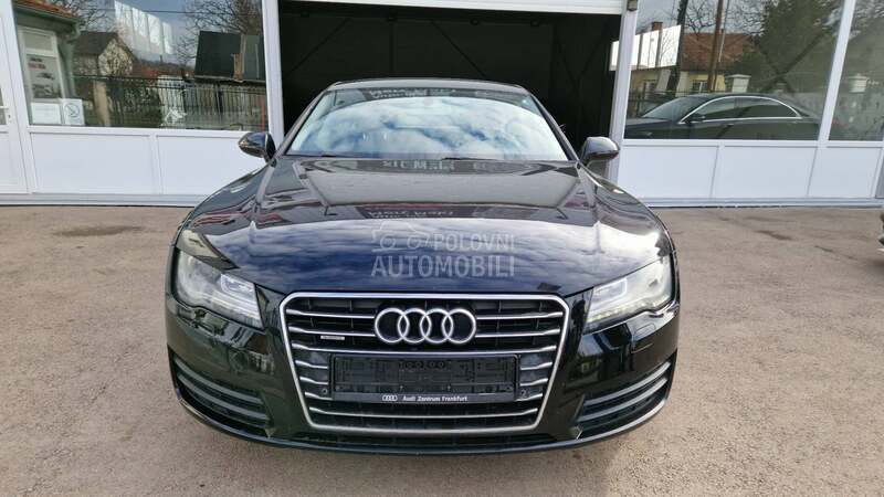 Audi A7 quattro Matrix