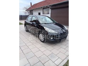 Peugeot 207 1.4