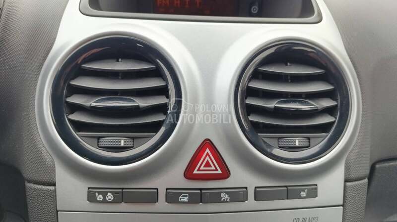 Opel Corsa D 1.2b SELECTION