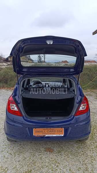 Opel Corsa D 1.2b SELECTION
