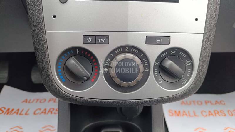 Opel Corsa D 1.2b SELECTION