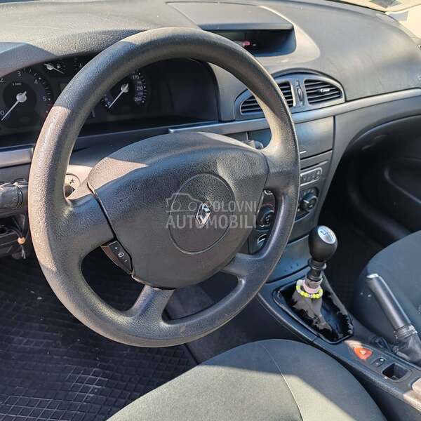 Renault Laguna 