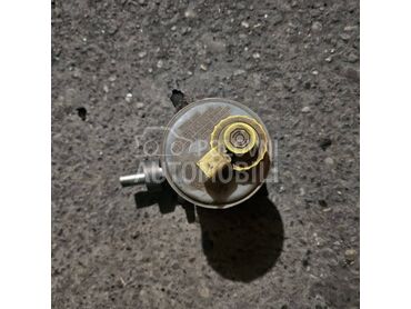 Posuda kočionog ulja za Volkswagen Caddy od 1995. do 2004. god.