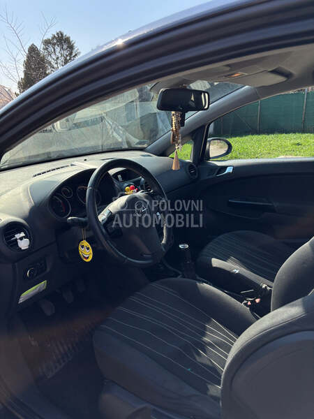 Opel Corsa D 