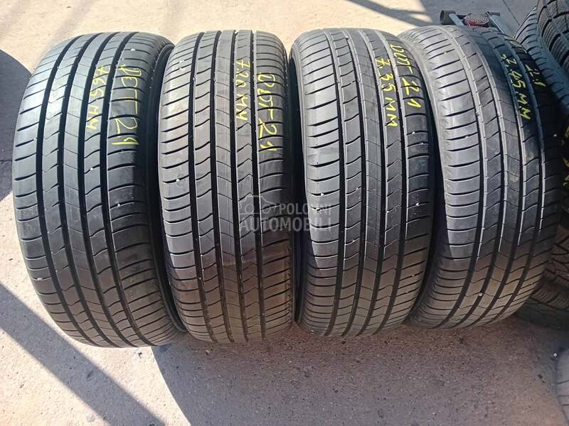 Kumho 215/55 R18 Letnja