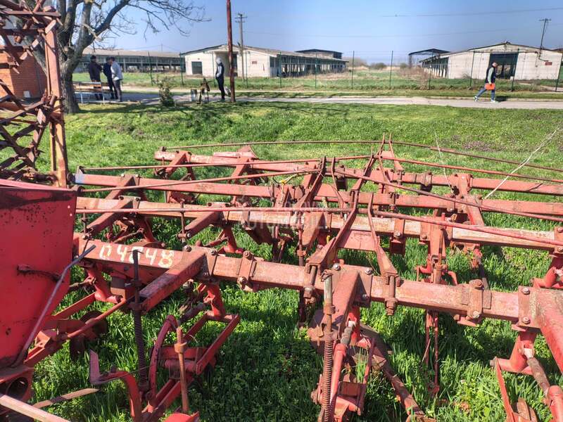 IMT Kultivator špartač