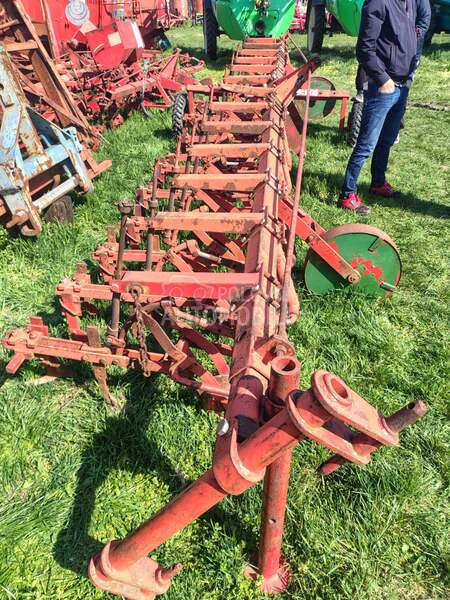 IMT Kultivator špartač