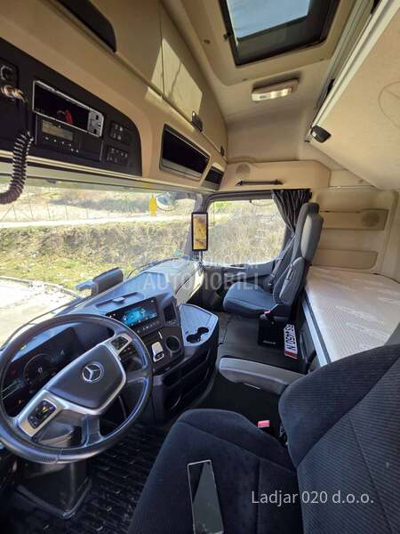 Mercedes Benz Actros