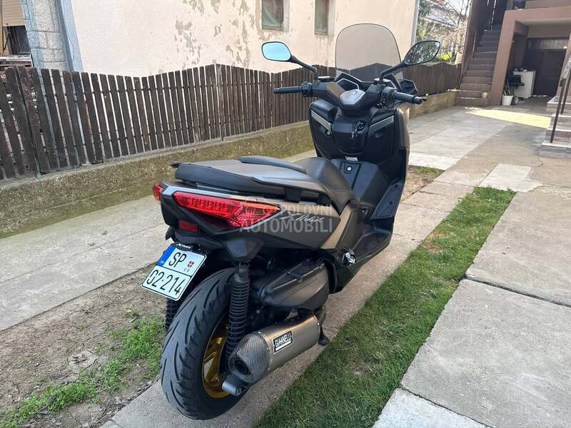 Yamaha X Max 400