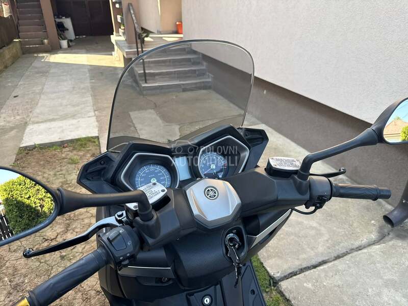 Yamaha X Max 400