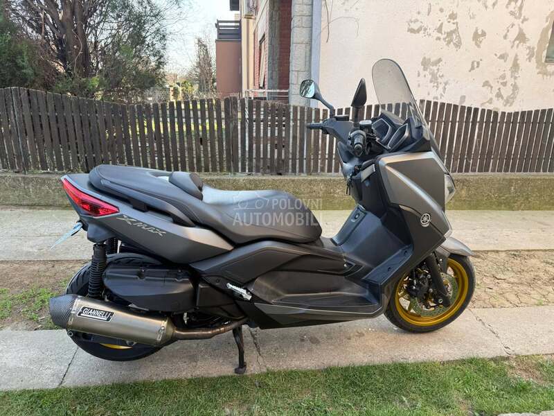 Yamaha X Max 400