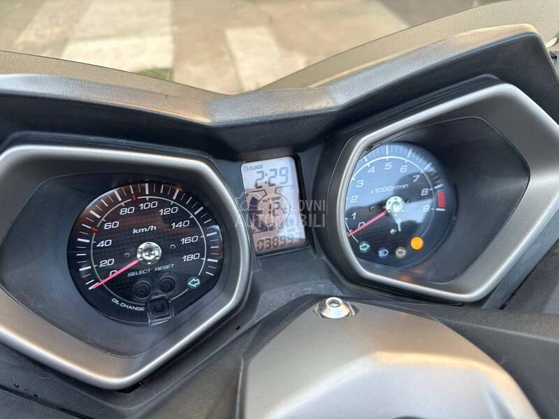 Yamaha X Max 400