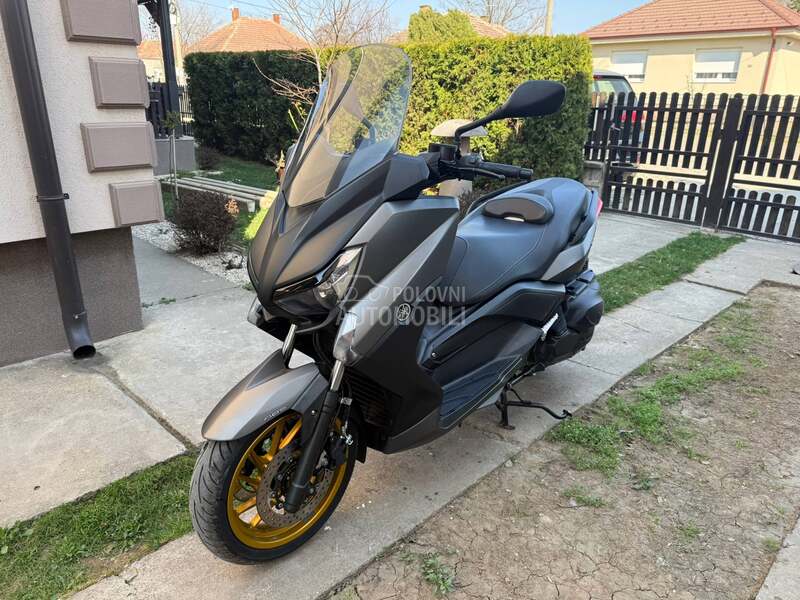 Yamaha X Max 400