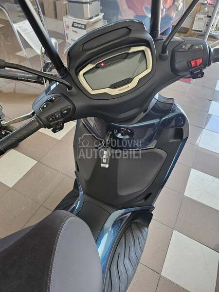 Piaggio Beverly 400