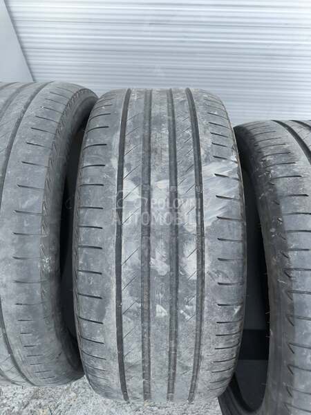 Bridgestone 275/40 R22 Letnja