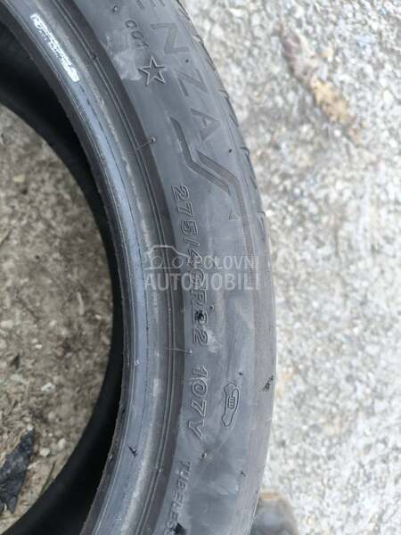 Bridgestone 275/40 R22 Letnja