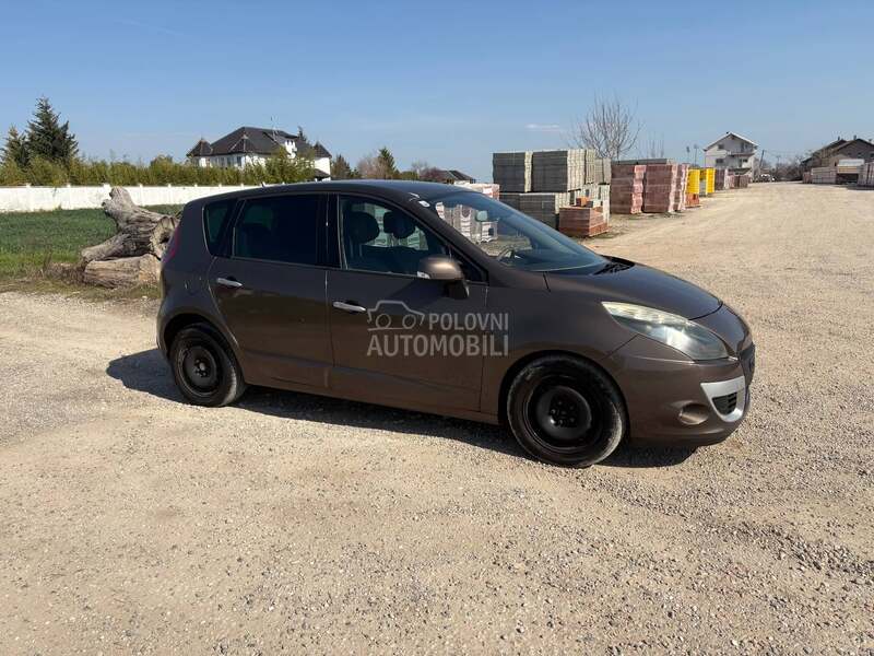 Renault Scenic 1.4