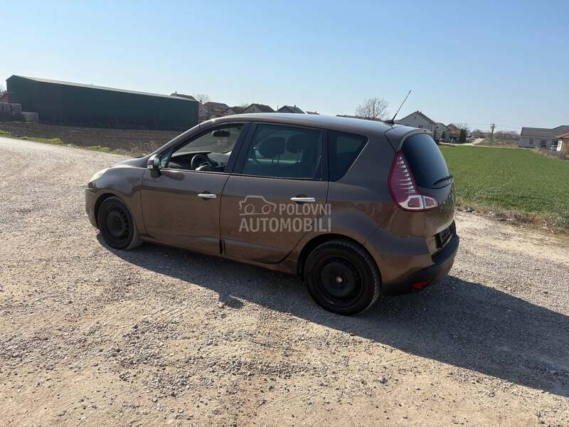 Renault Scenic 1.4