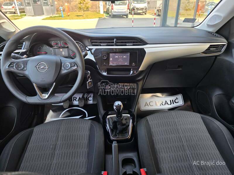 Opel Corsa E F 1.2 75 HP MT5