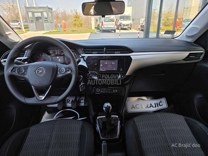 Opel Corsa E F 1.2 75 HP MT5