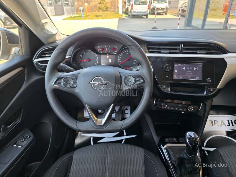 Opel Corsa E F 1.2 75 HP MT5