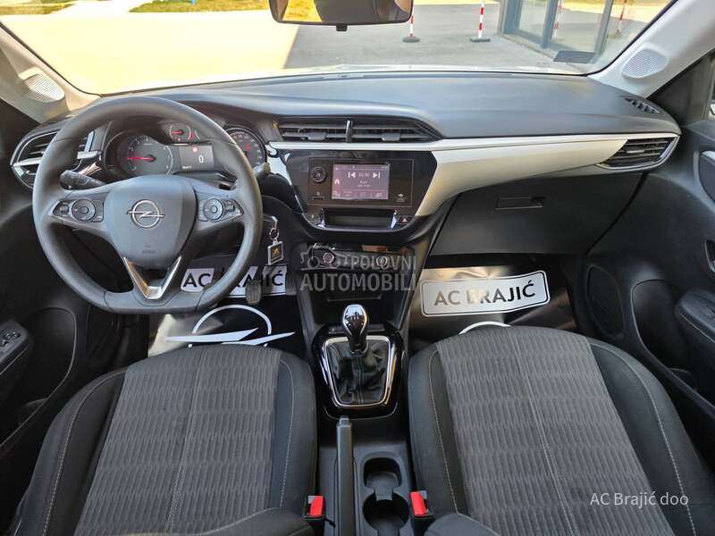Opel Corsa E F 1.2 75 HP MT5