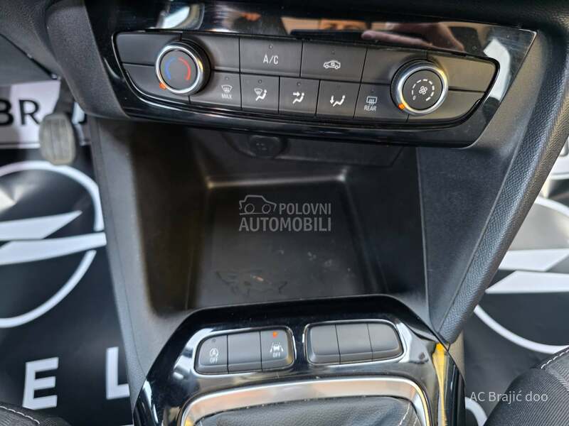 Opel Corsa E F 1.2 75 HP MT5