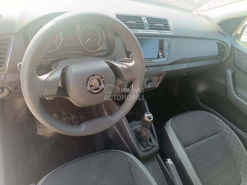 Škoda Fabia 1.0